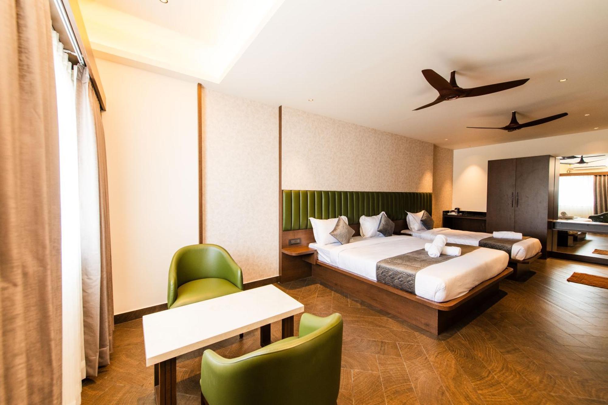 Hotel Mysore Radiance ภายนอก รูปภาพ
