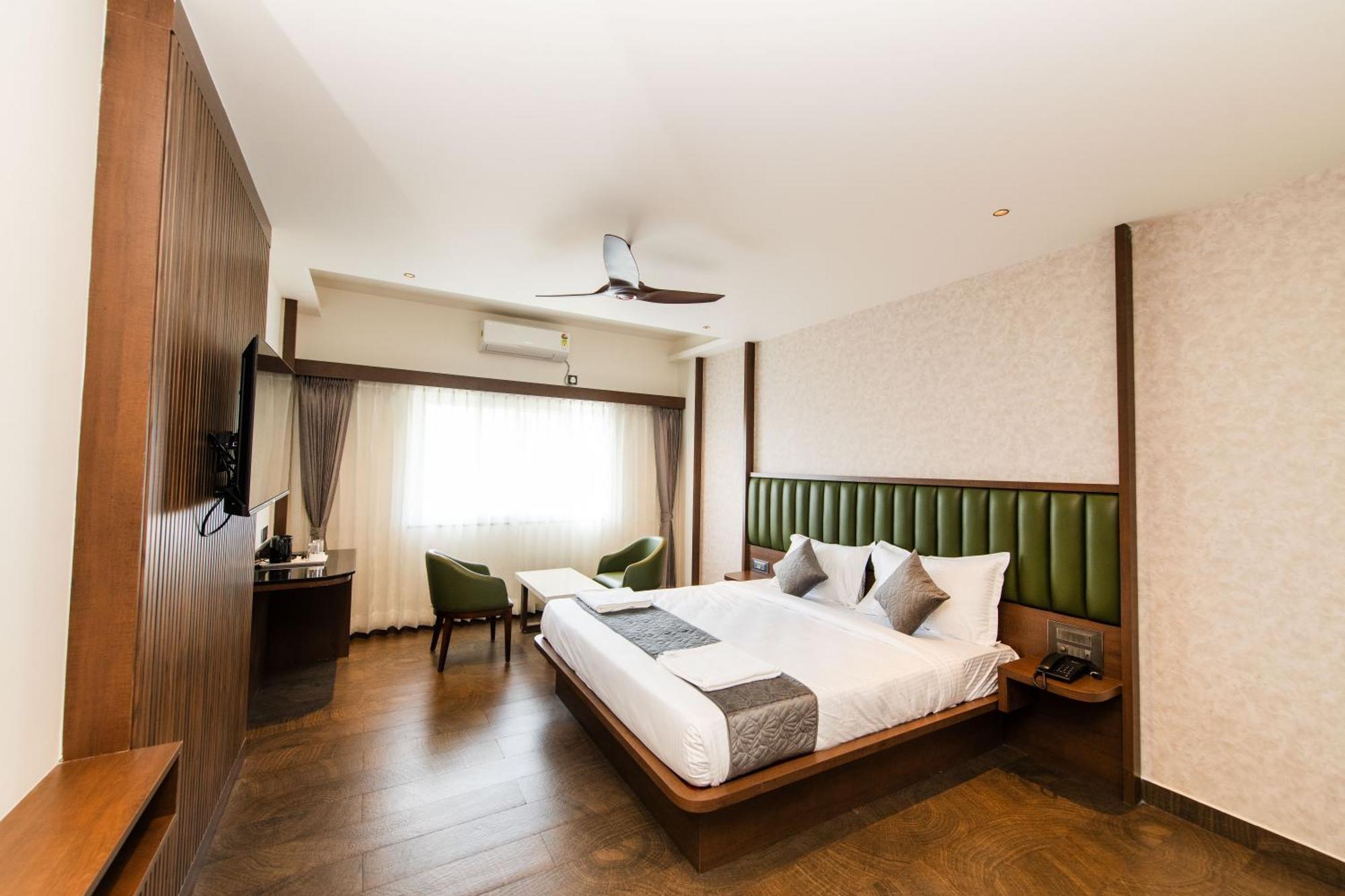 Hotel Mysore Radiance ภายนอก รูปภาพ