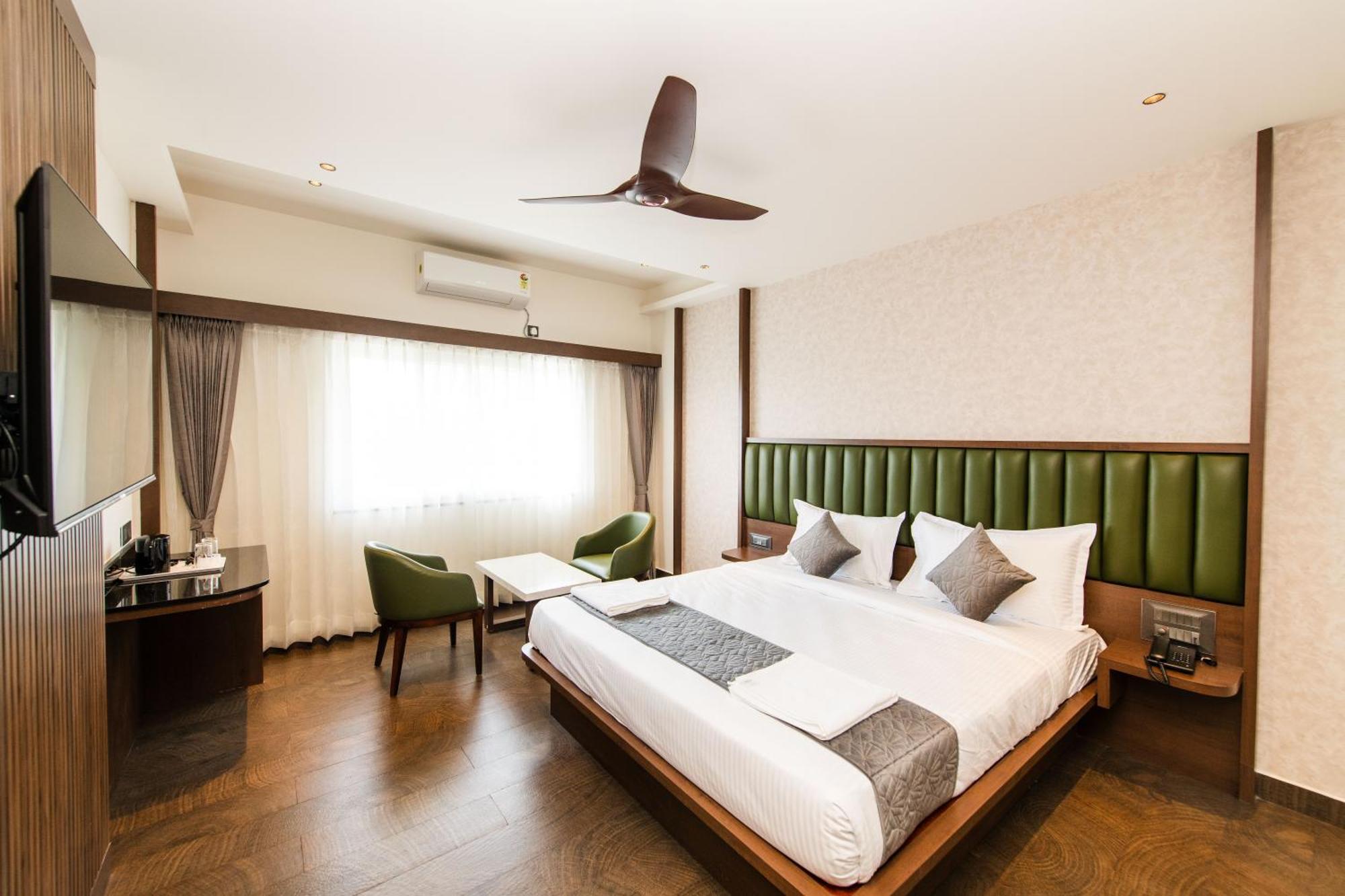 Hotel Mysore Radiance ภายนอก รูปภาพ