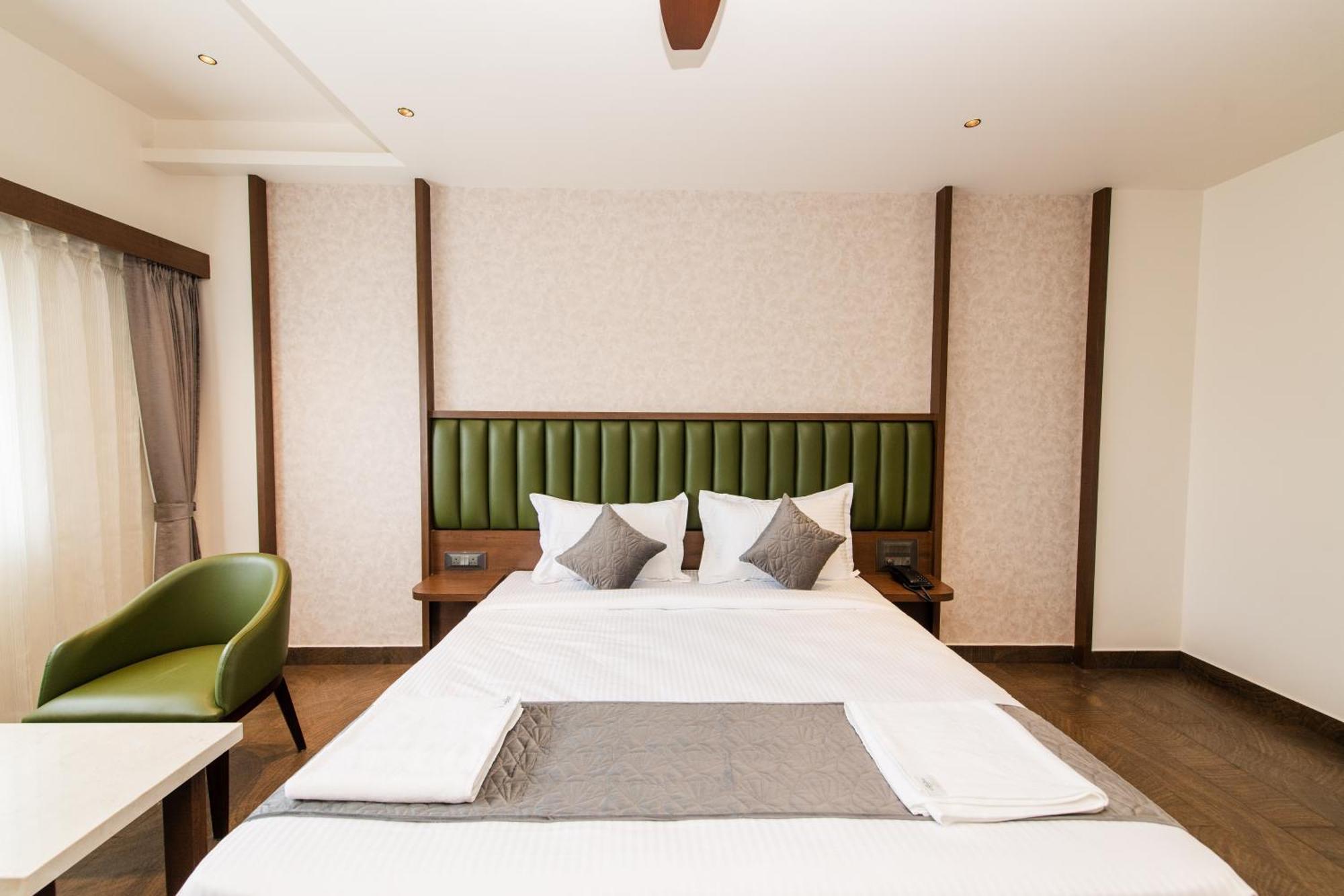 Hotel Mysore Radiance ภายนอก รูปภาพ